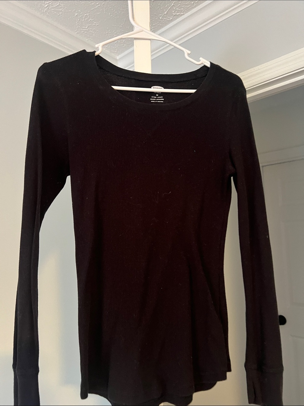 Old Navy Black Ribbed Long-Sleeve Scoop Neck Top - Picture 1 of 3